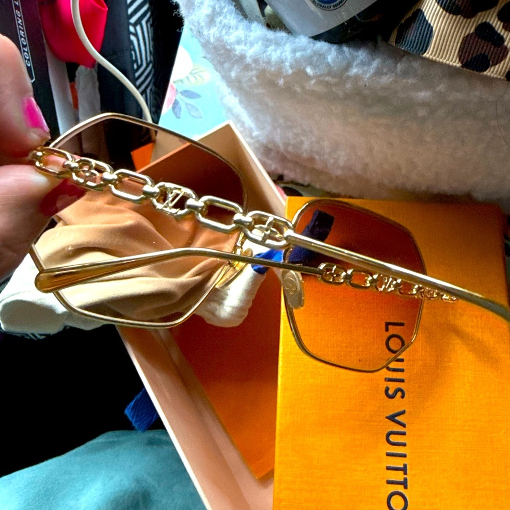 LV chain sunglasses